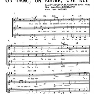 UN BANC UN ARBRE UNE RUE